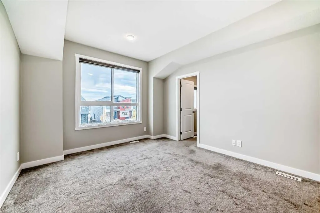 157 Belmont Drive SW