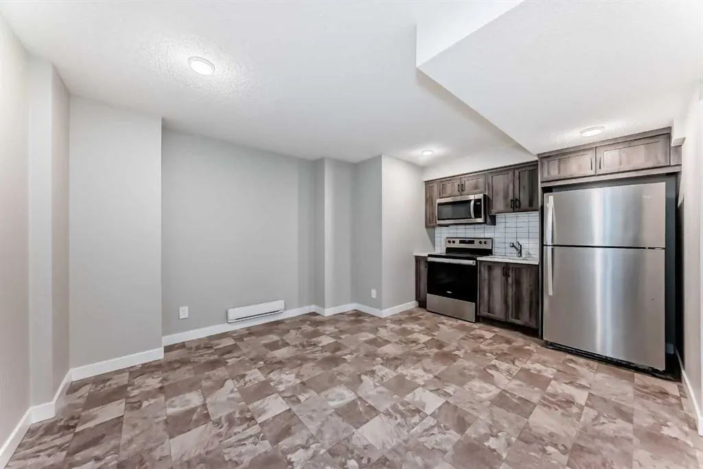 157 Belmont Drive SW