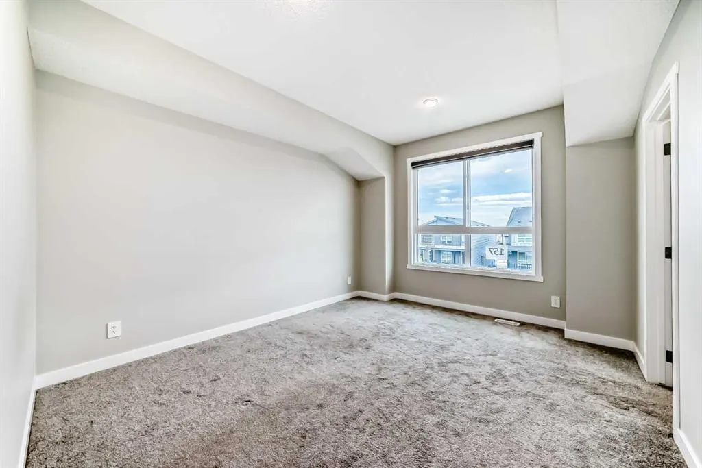 157 Belmont Drive SW