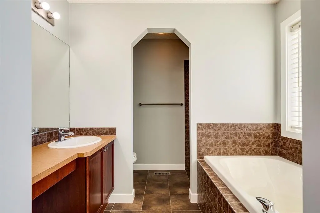 605 Morningside Park SW
