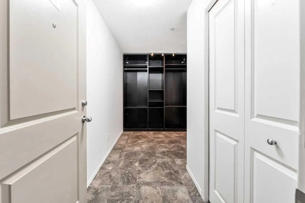 403 Mackenzie Way SW, #9113