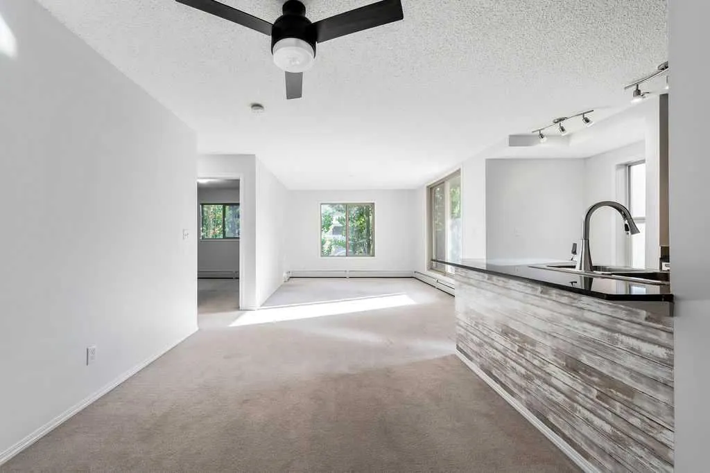 403 Mackenzie Way SW, #9113