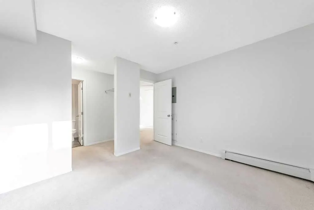 403 Mackenzie Way SW, #9113