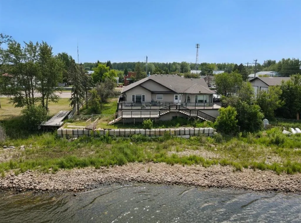 81 Peace River Avenue