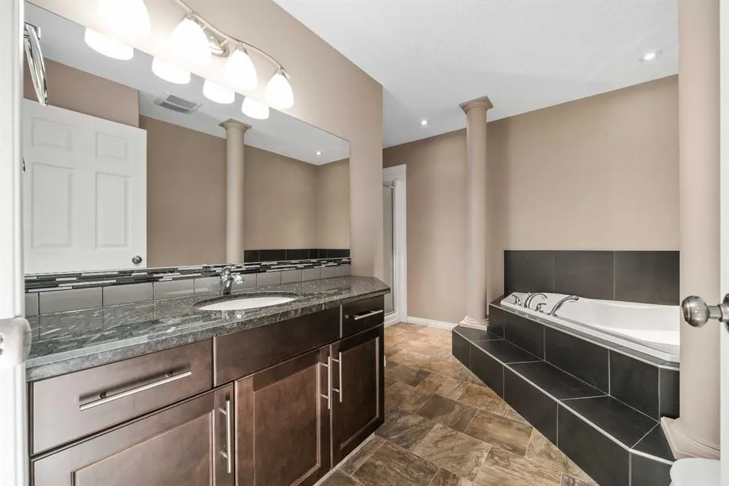 59 Somerside Way SE