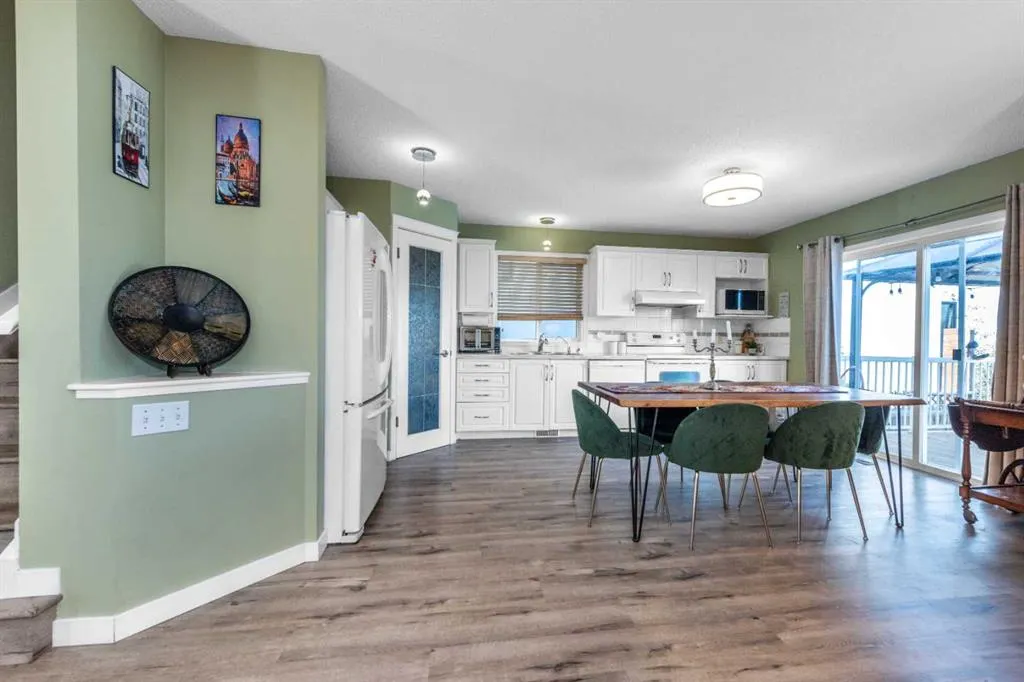 45 River Rock Court SE