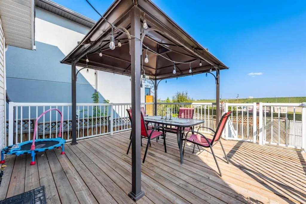 45 River Rock Court SE