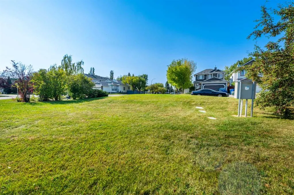 45 River Rock Court SE