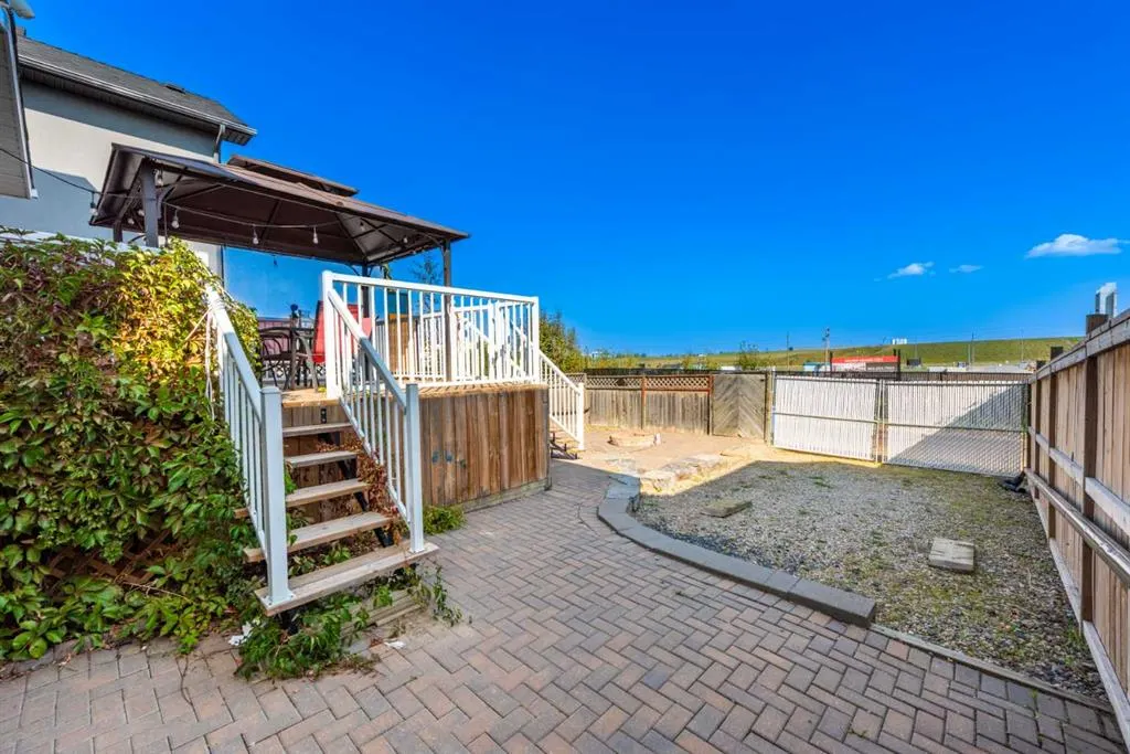45 River Rock Court SE