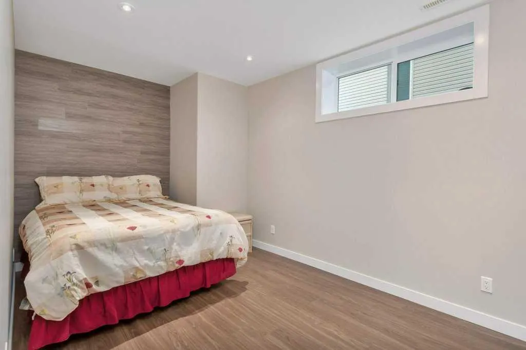 187 Vancouver Crescent