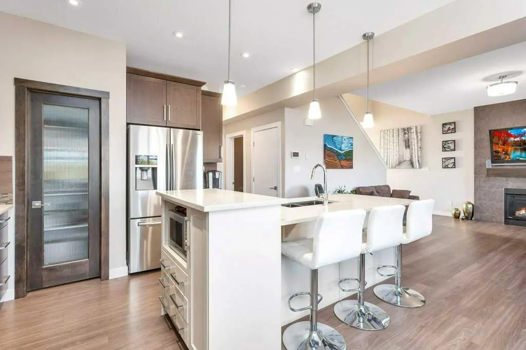 187 Vancouver Crescent