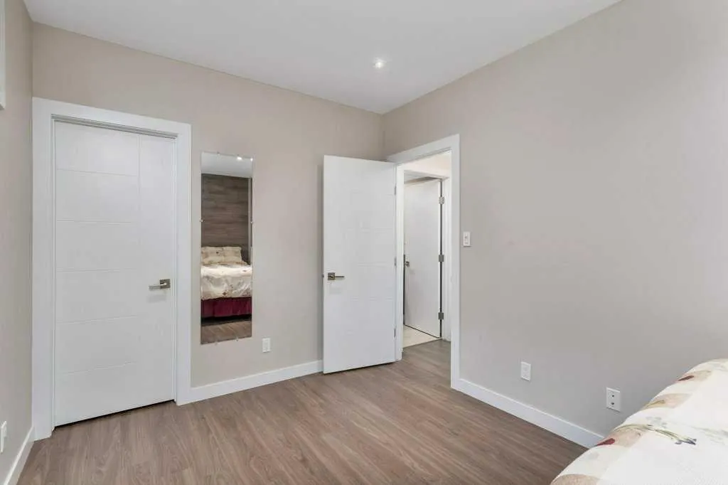 187 Vancouver Crescent