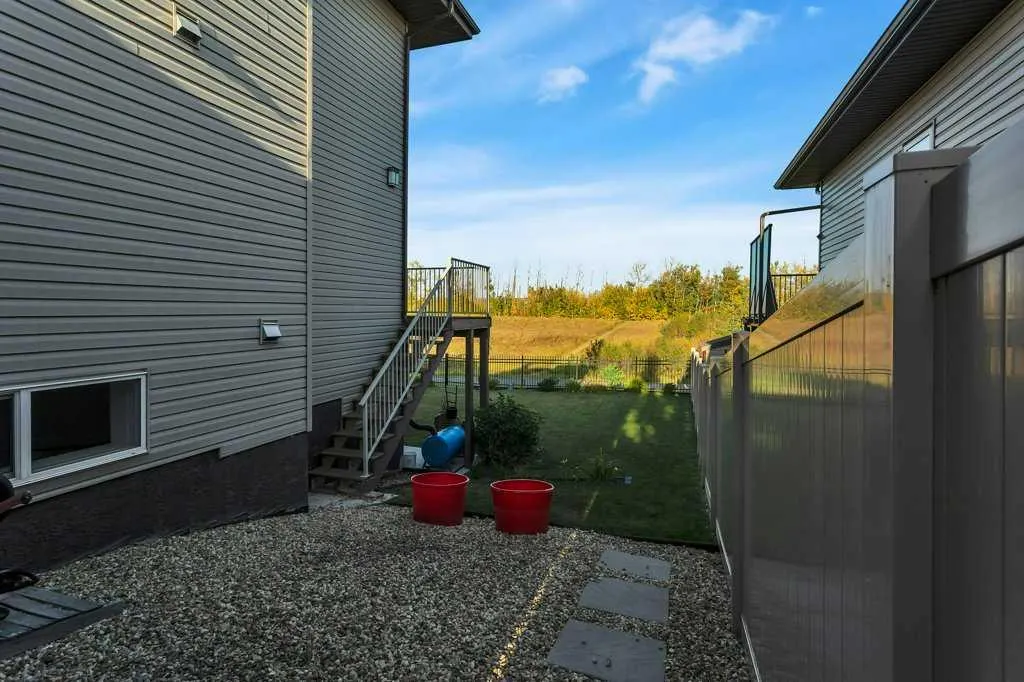 187 Vancouver Crescent