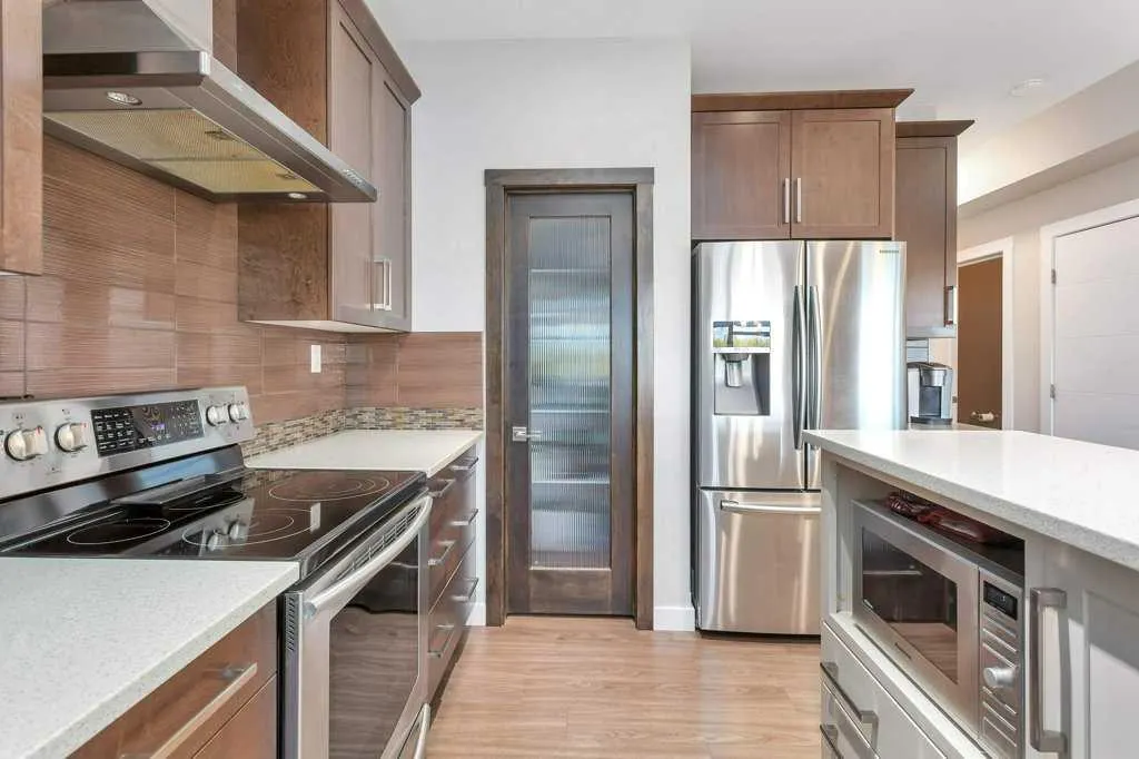 187 Vancouver Crescent