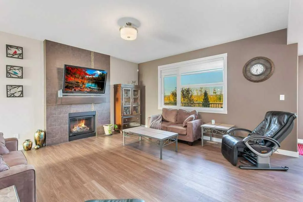 187 Vancouver Crescent