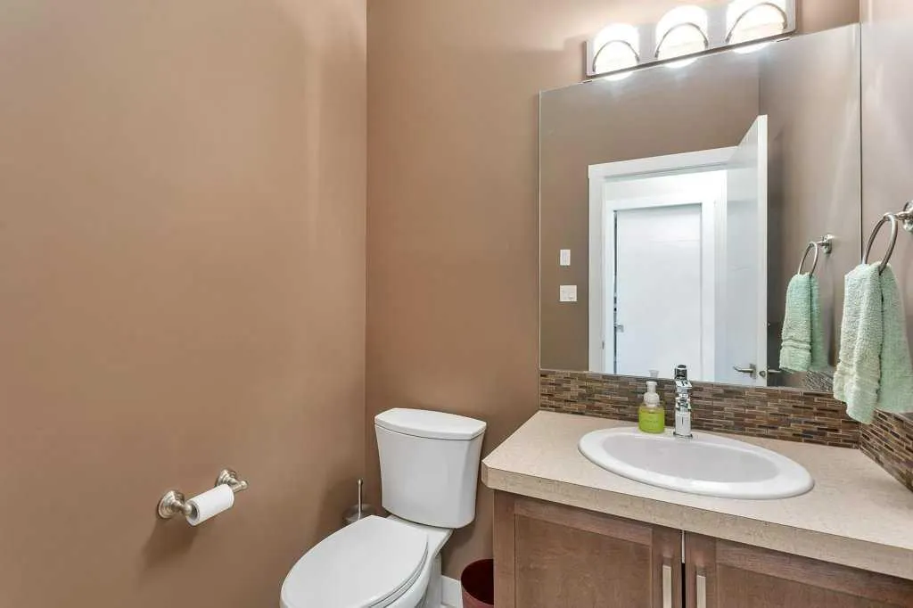 187 Vancouver Crescent