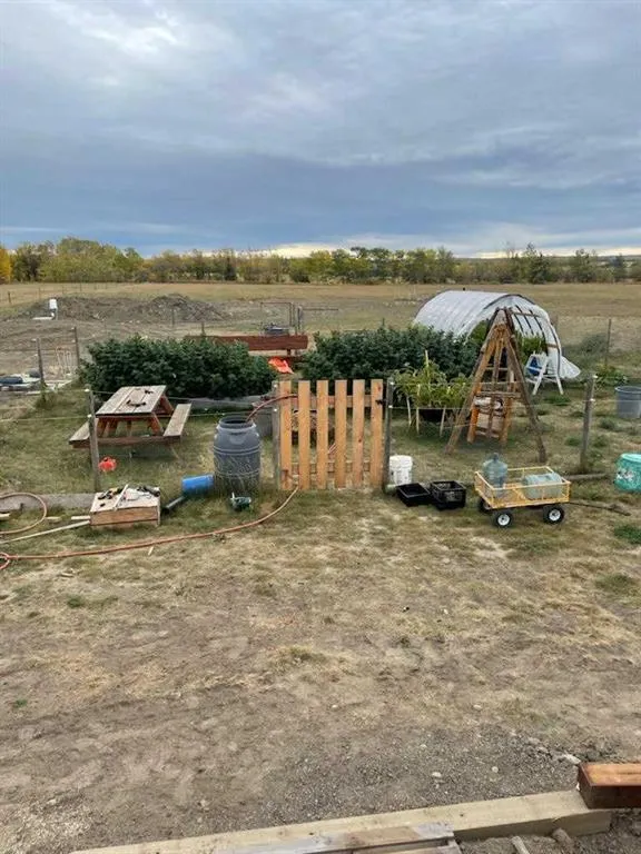 122040 Township Road 734