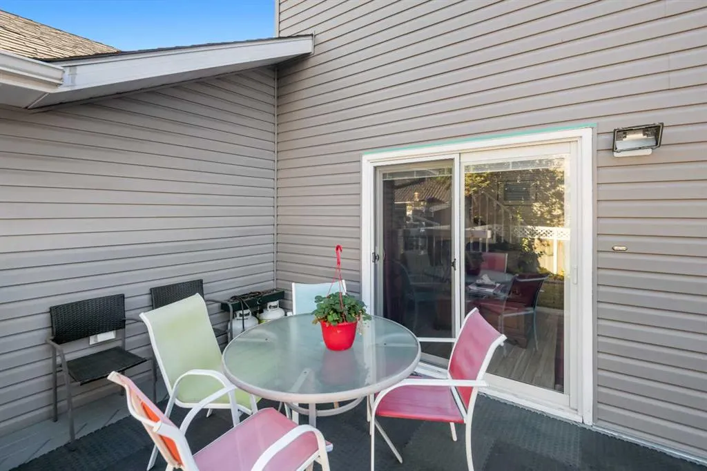 27 Eldorado Road SE