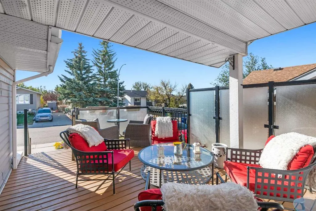 27 Eldorado Road SE