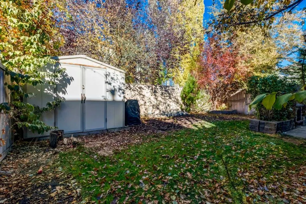 10 Chapala Road SE