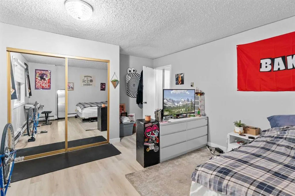 333 2 Avenue NE, #102