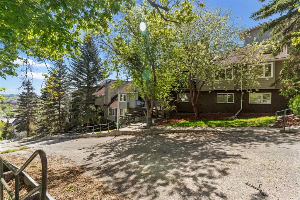 333 2 Avenue NE, #102