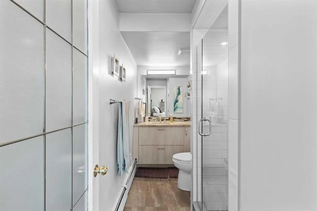 333 2 Avenue NE, #102