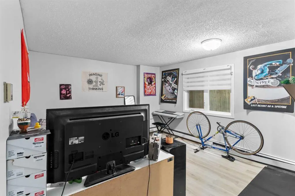 333 2 Avenue NE, #102
