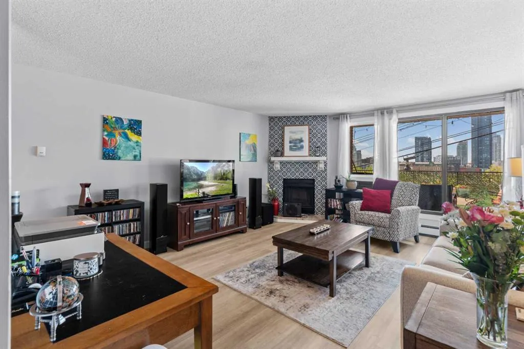 333 2 Avenue NE, #102