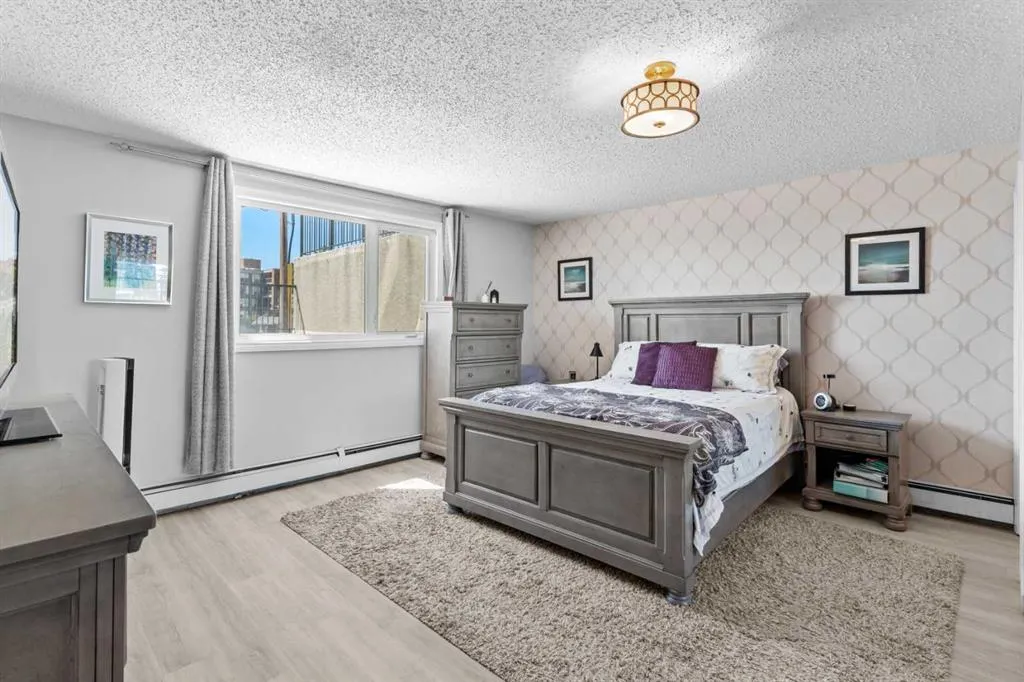 333 2 Avenue NE, #102