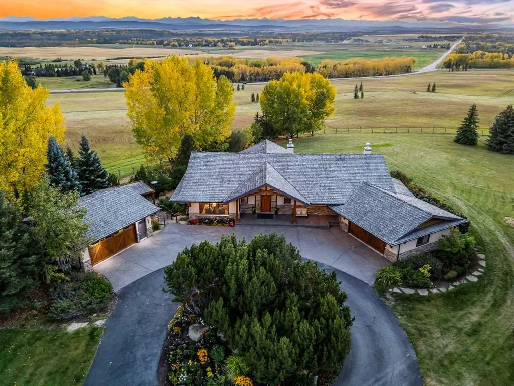 15 Escarpment Park