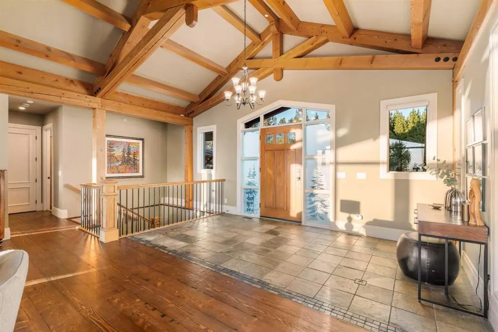 15 Escarpment Park