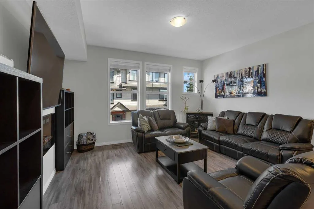280 Williamstown Close NW, #1706