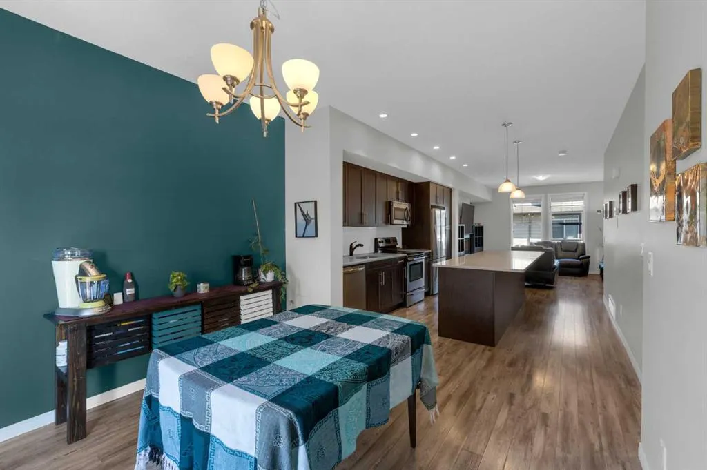 280 Williamstown Close NW, #1706