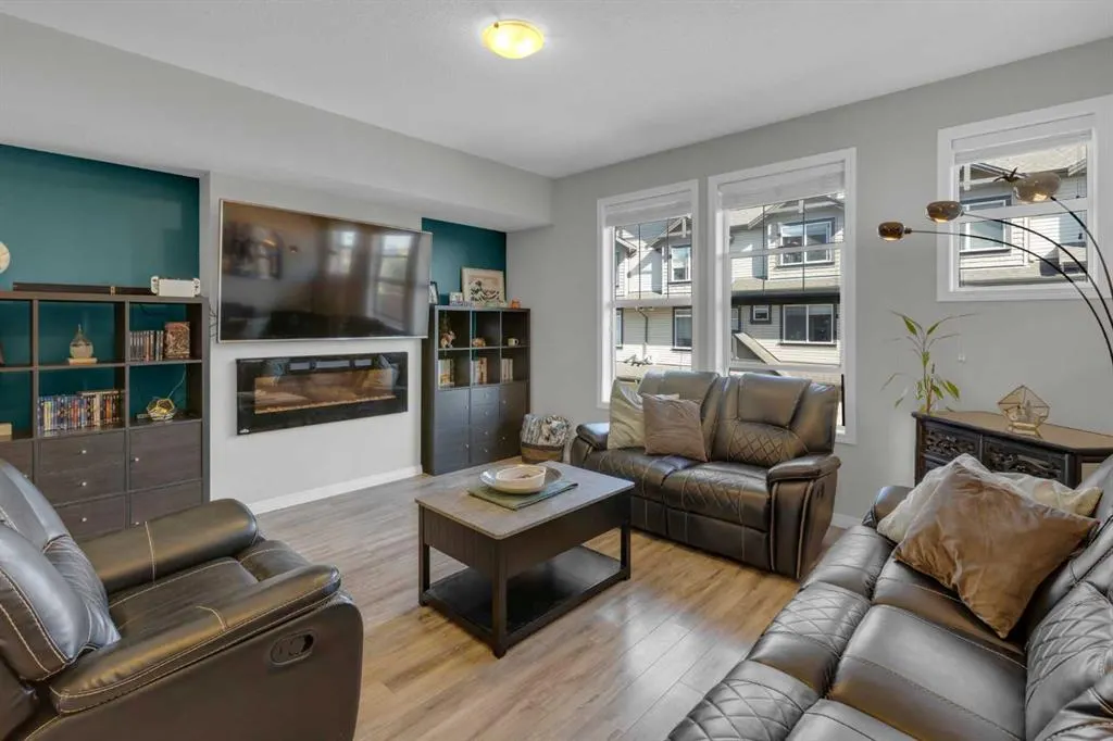 280 Williamstown Close NW, #1706