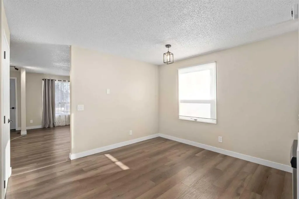 71 Riverbend Drive SE