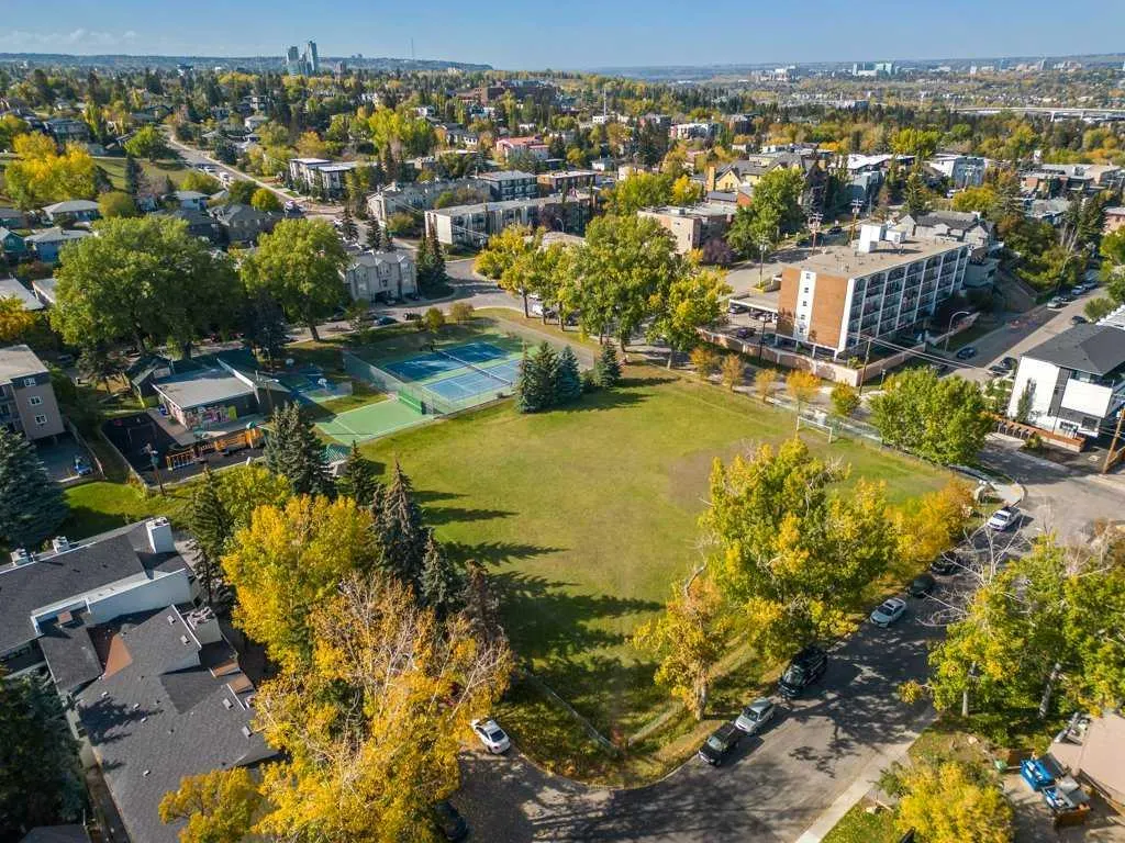1800 26 Avenue SW, #102