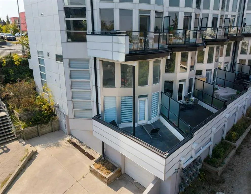 1800 26 Avenue SW, #102