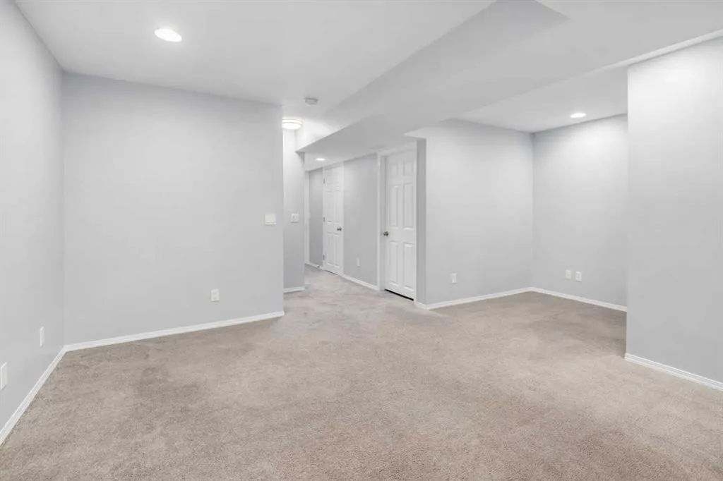308 Copperstone Gardens SE