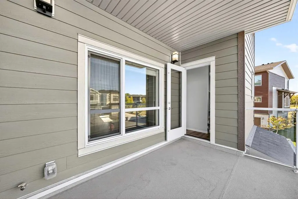 242 Harvest Hills Way NE