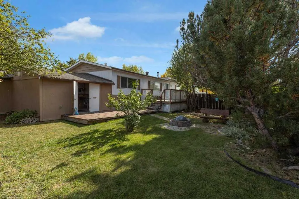 56 Spring Haven Close SE