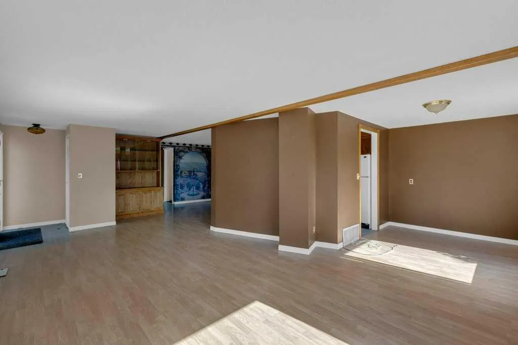 56 Spring Haven Close SE