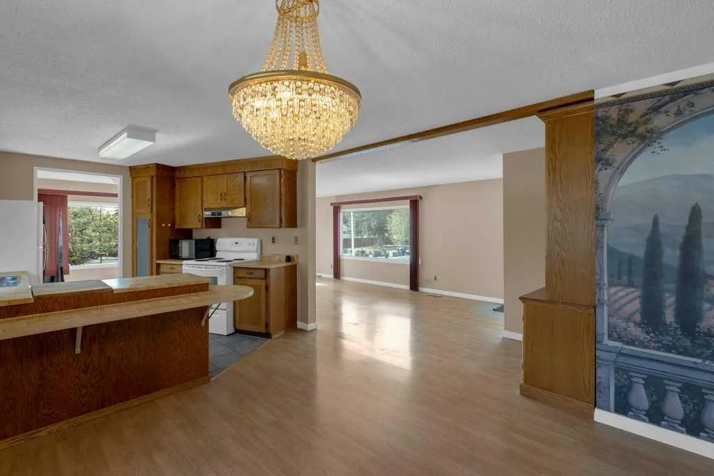 56 Spring Haven Close SE