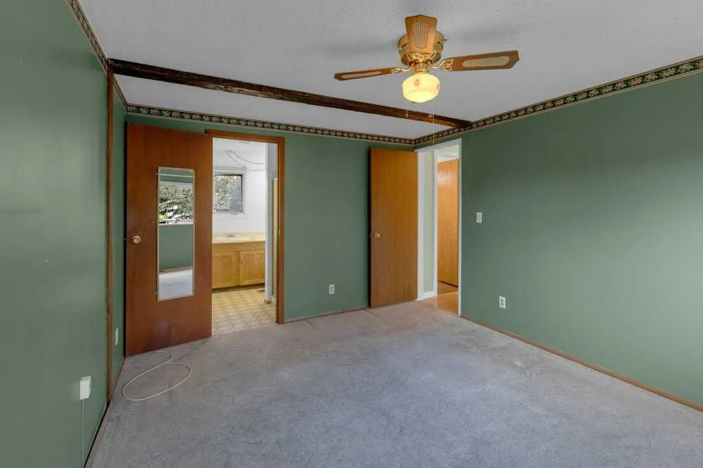 56 Spring Haven Close SE