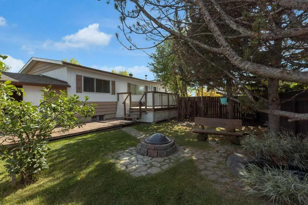 56 Spring Haven Close SE