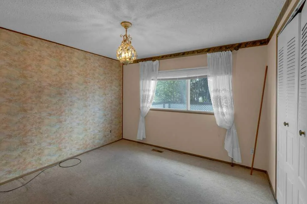 56 Spring Haven Close SE
