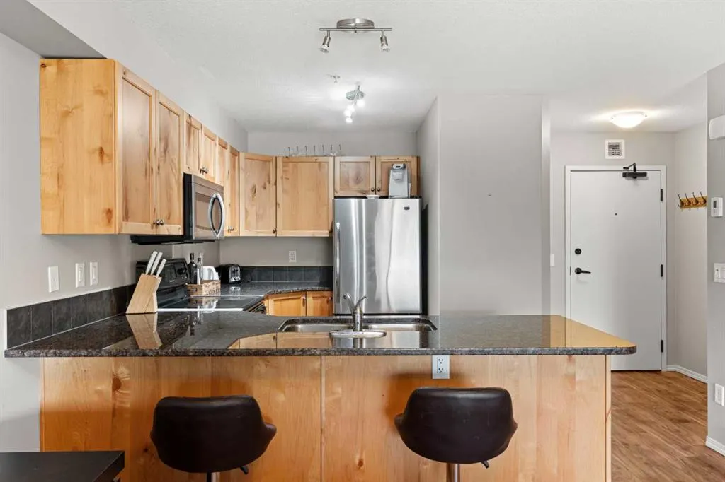 300 Palliser Lane, #315