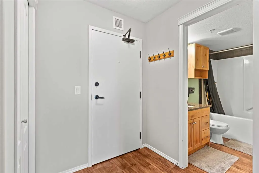 300 Palliser Lane, #315