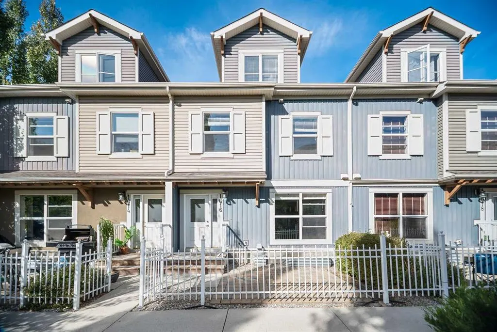 10 Auburn Bay Avenue SE, #1016