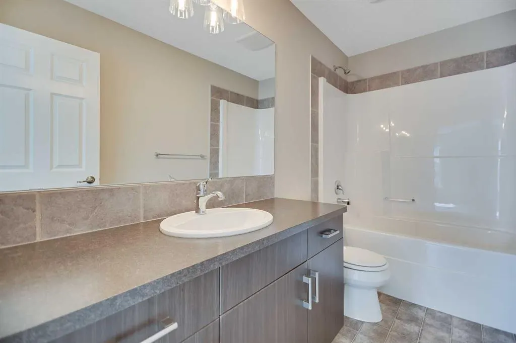 10 Auburn Bay Avenue SE, #1016